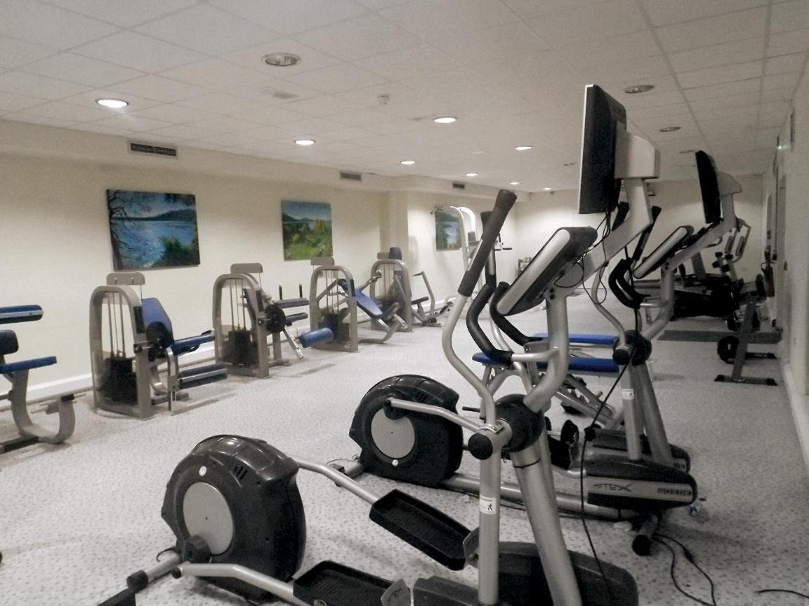 St Angela'S Lakeside Aparthotel Sala Sligo Bagian luar foto