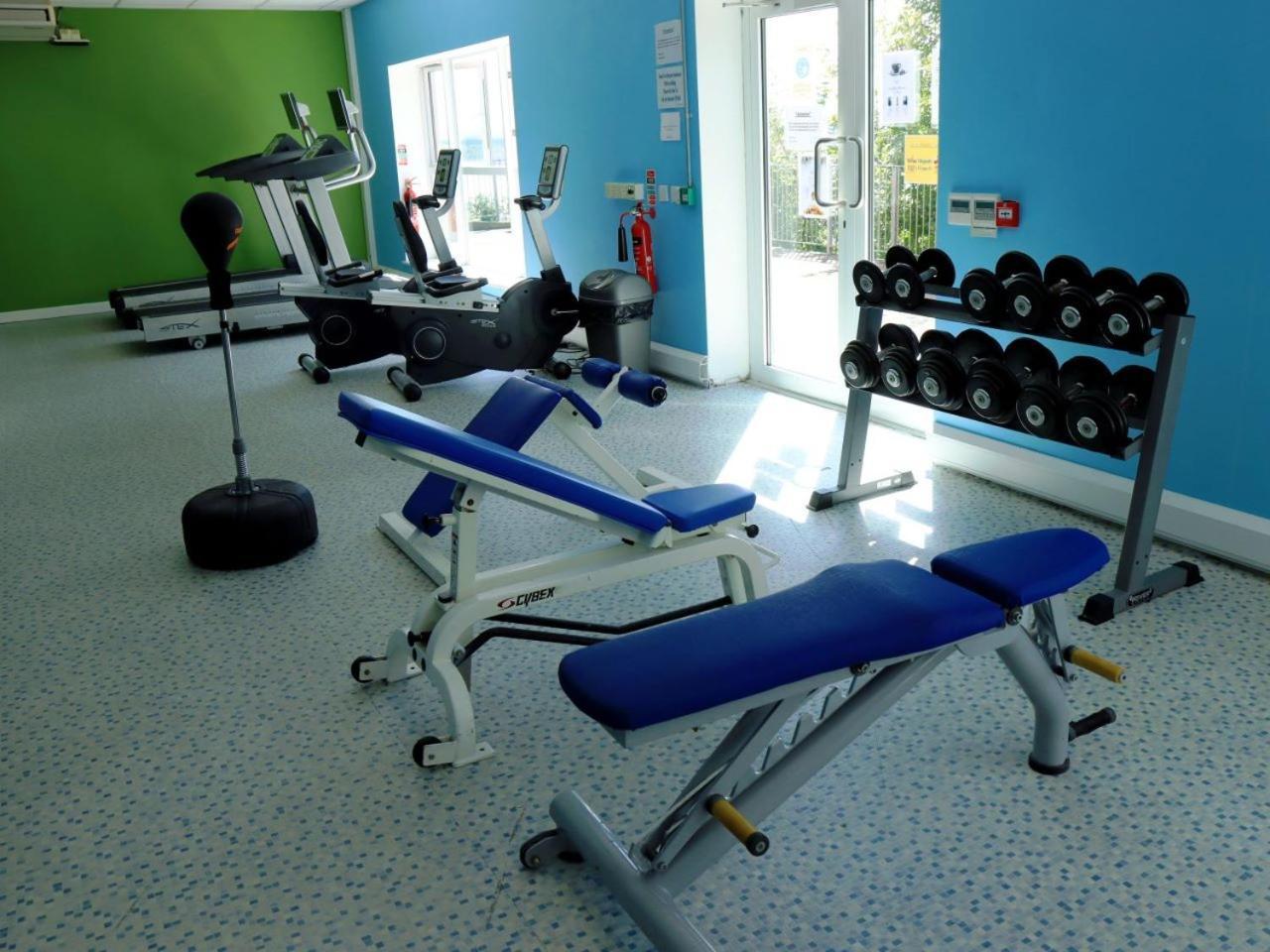 St Angela'S Lakeside Aparthotel Sala Sligo Bagian luar foto