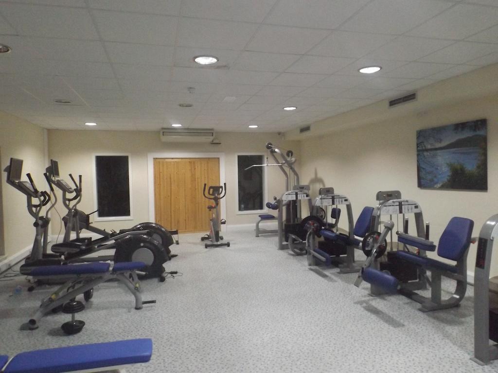 St Angela'S Lakeside Aparthotel Sala Sligo Bagian luar foto